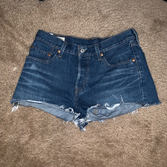 Levi’s 501 Mid Rise Denim Shorts - Picture 4 of 7
